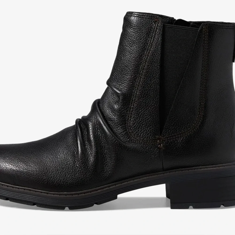 Clarks Hearth Rose Black Leather Women's Boot Size 8M New Without Box - Picture 2 of 3